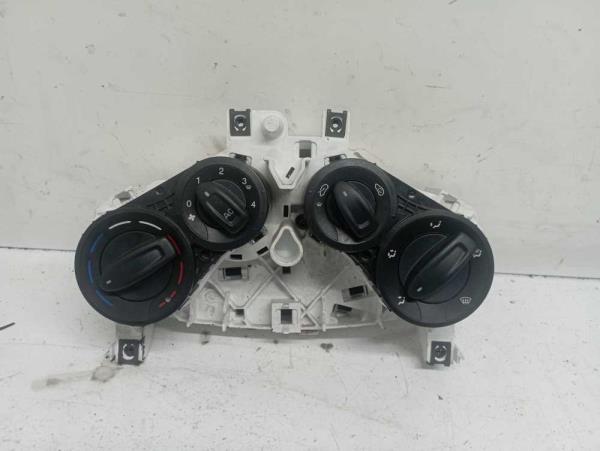 BOUTON DE CHAUFFAGE FORD KA 2008-2016 - Vue 1